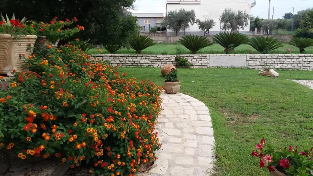 Bed and Breakfast Arcobaleno à Campagna Extérieur photo